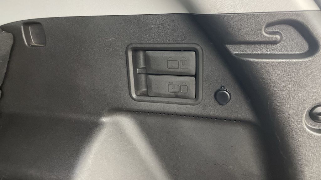 Thumbnail: 2023 GMC Terrain - 35