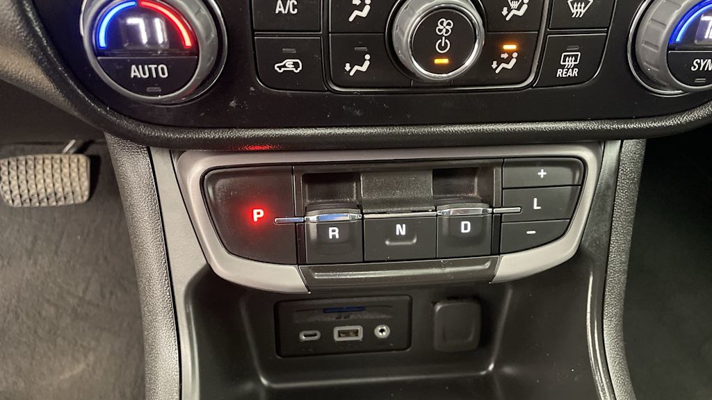 Thumbnail: 2023 GMC Terrain - 29