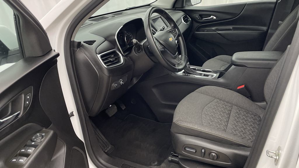 Thumbnail: 2024 Chevrolet Equinox - 10
