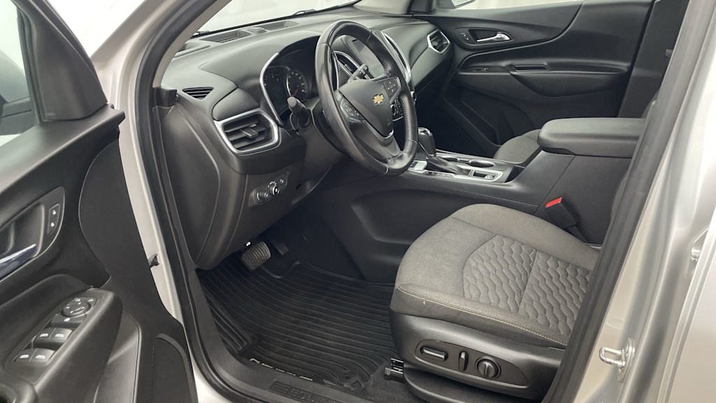 Thumbnail: 2020 Chevrolet Equinox - 10