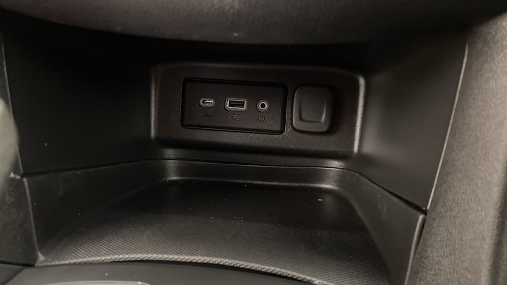 Thumbnail: 2020 Chevrolet Equinox - 28