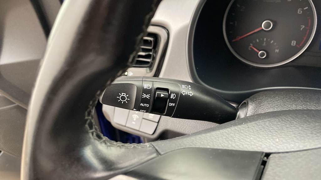 Thumbnail: 2018 Kia Rio - 26