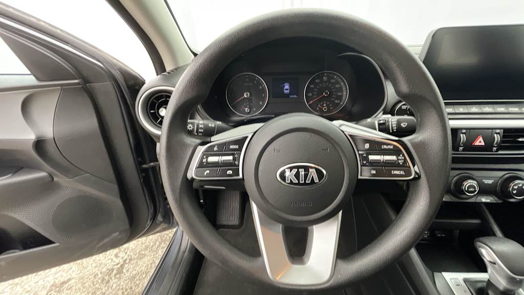 Thumbnail: 2021 Kia Forte - 9
