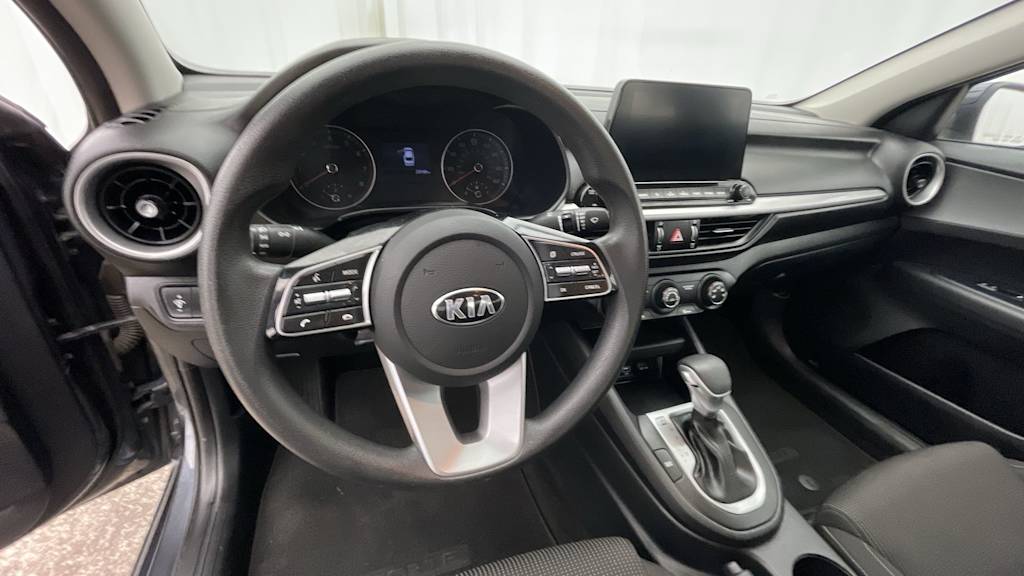 Thumbnail: 2021 Kia Forte - 2