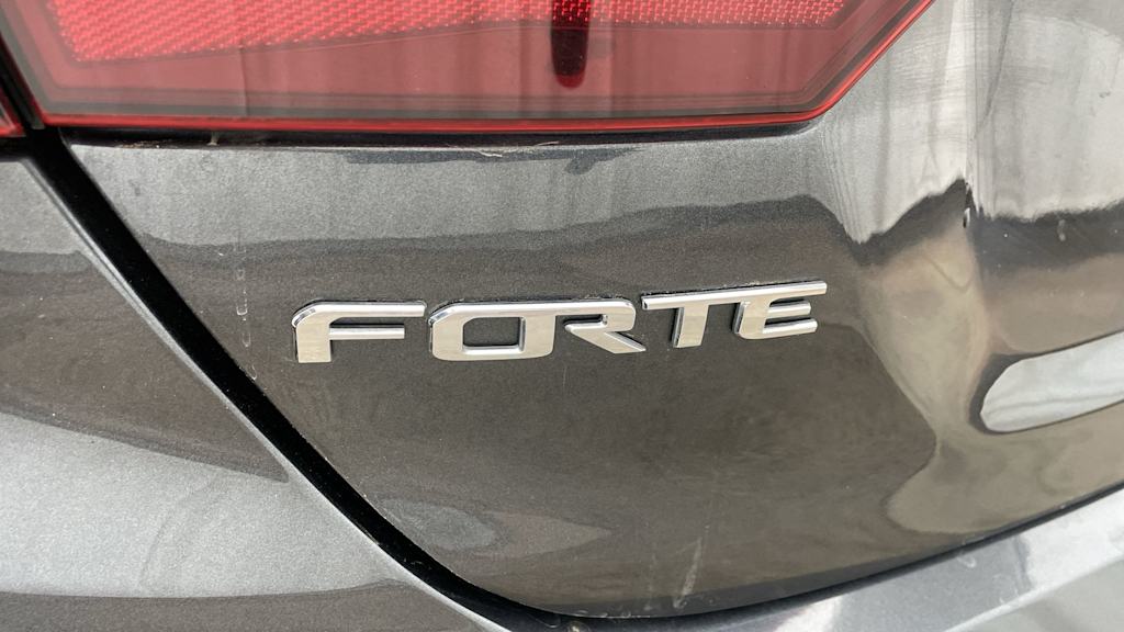 Thumbnail: 2021 Kia Forte - 36