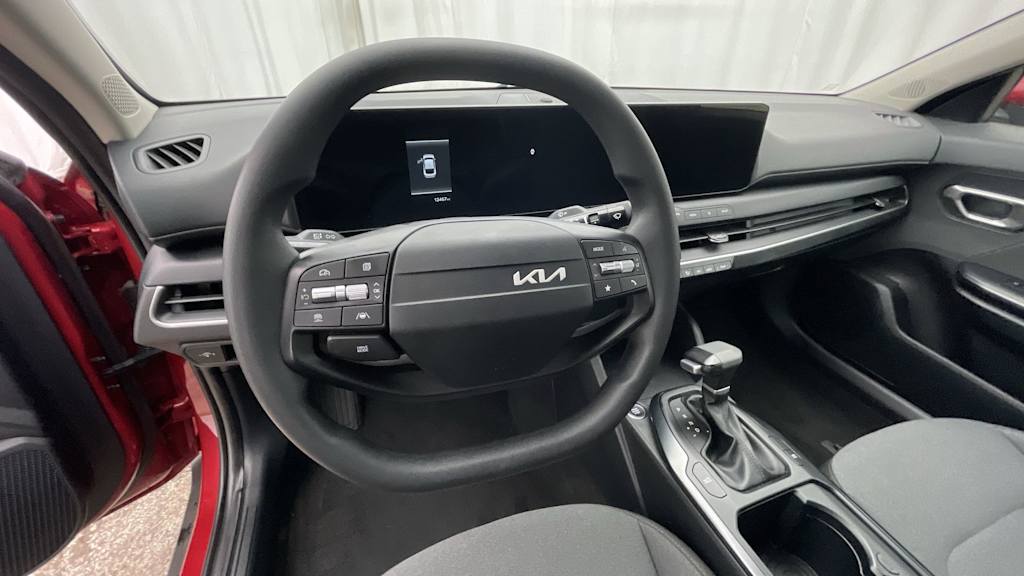 Thumbnail: 2025 Kia K4 - 2