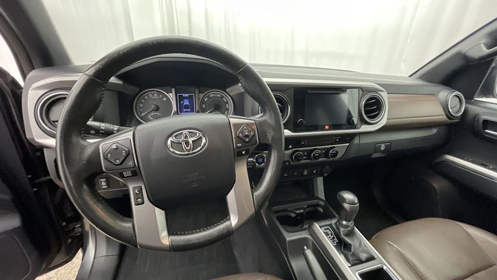 Thumbnail: 2016 Toyota Tacoma - 2