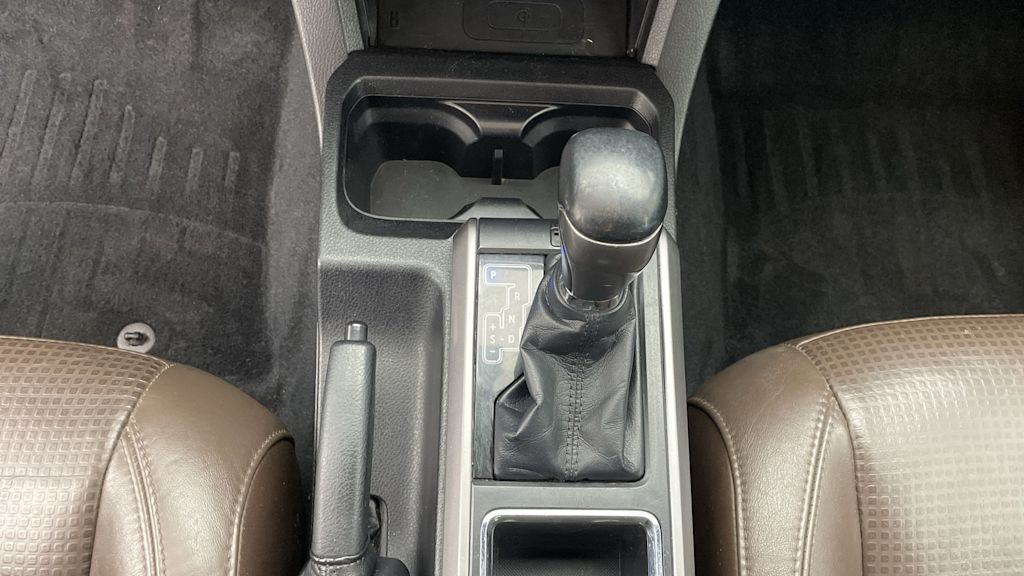 Thumbnail: 2016 Toyota Tacoma - 14