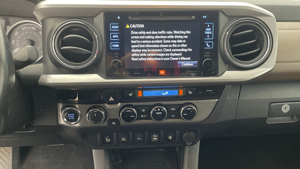 Thumbnail: 2016 Toyota Tacoma - 28