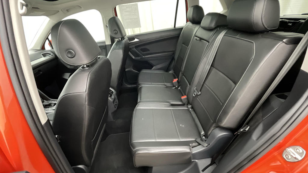 Thumbnail: 2018 Volkswagen Tiguan - 12