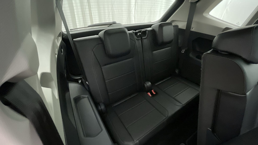 Thumbnail: 2018 Volkswagen Tiguan - 24