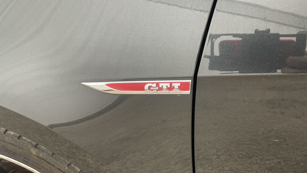 Thumbnail: 2015 Volkswagen Golf - 34