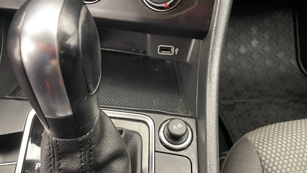 Thumbnail: 2019 Volkswagen Jetta - 14
