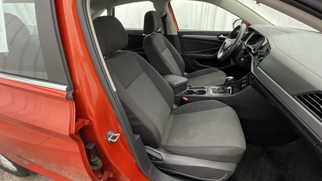 Thumbnail: 2019 Volkswagen Jetta - 22