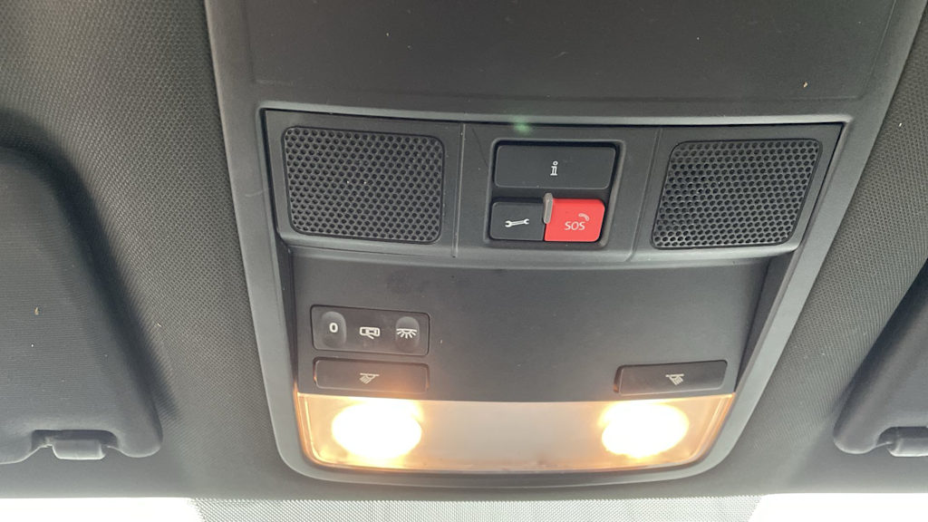 Thumbnail: 2015 Volkswagen Beetle - 30