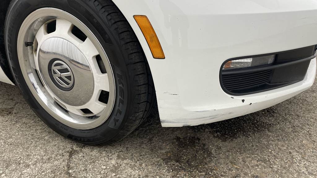 Thumbnail: 2015 Volkswagen Beetle - 37