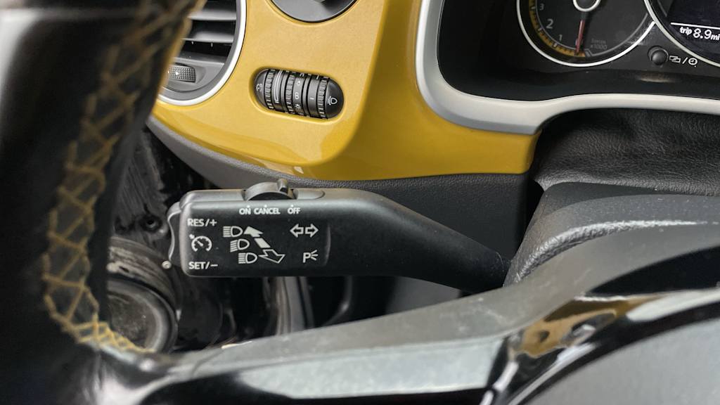 Thumbnail: 2016 Volkswagen Beetle - 14