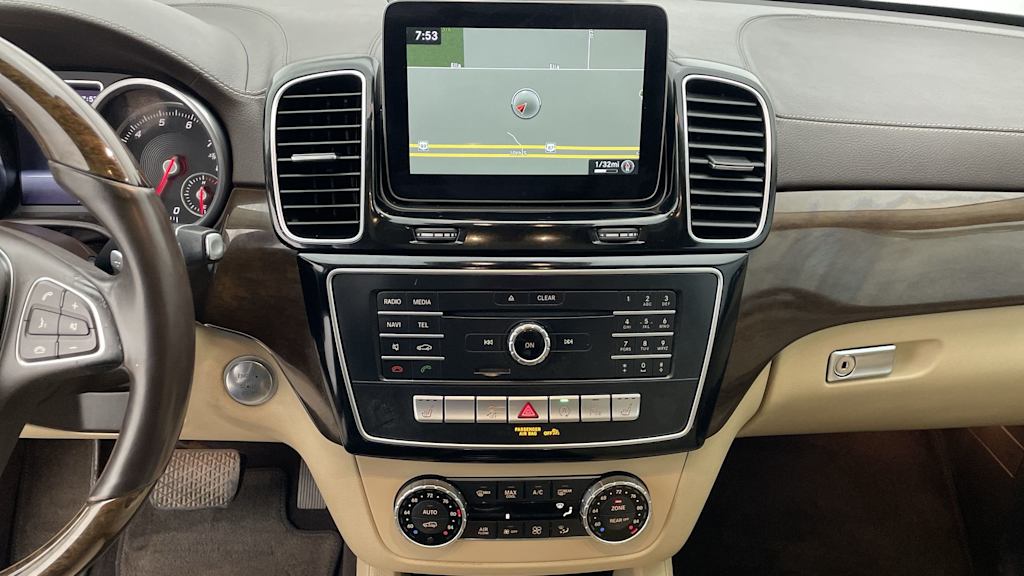 Thumbnail: 2017 Mercedes-Benz GLS - 30