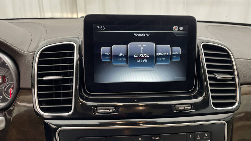 Thumbnail: 2017 Mercedes-Benz GLS - 31