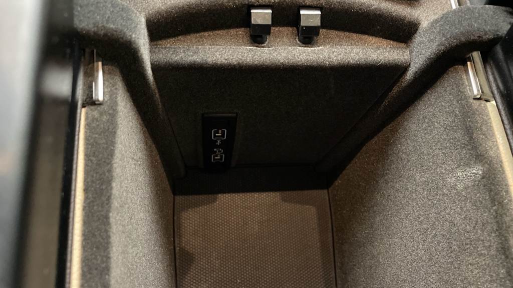 Thumbnail: 2017 Mercedes-Benz GLS - 32