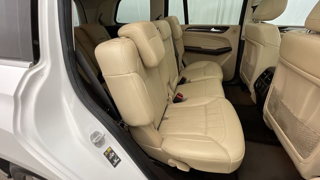 Thumbnail: 2017 Mercedes-Benz GLS - 24