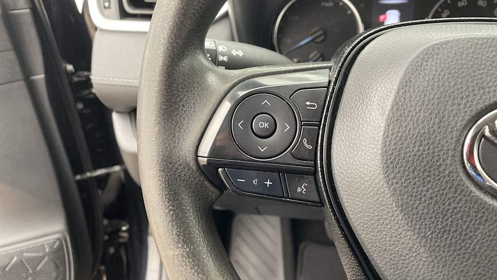 Thumbnail: 2021 Toyota RAV4 - 24