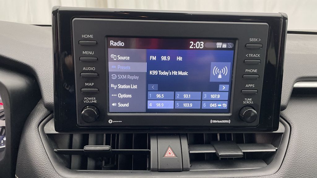 Thumbnail: 2021 Toyota RAV4 - 28