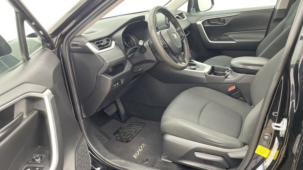 Thumbnail: 2021 Toyota RAV4 - 11