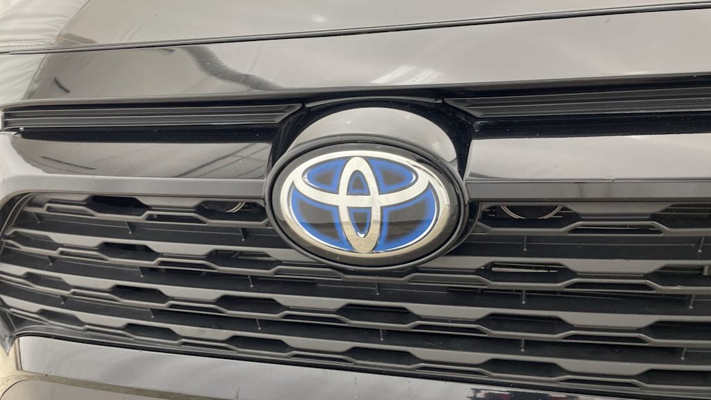 Thumbnail: 2021 Toyota RAV4 - 37