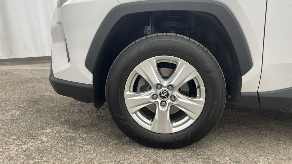 Thumbnail: 2021 Toyota RAV4 - 7