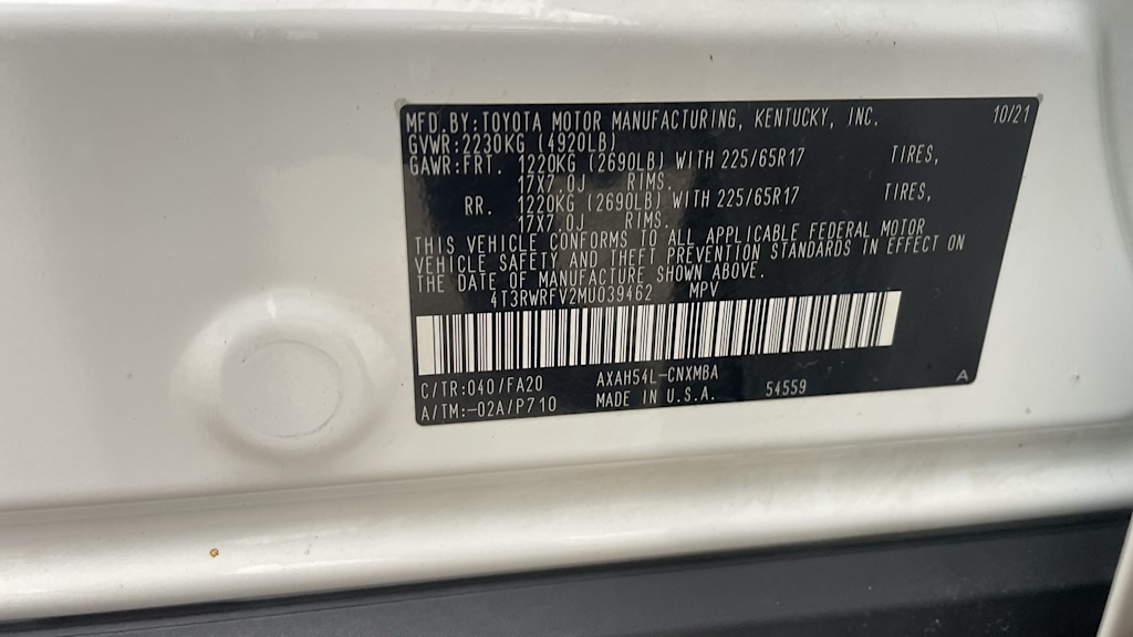 Thumbnail: 2021 Toyota RAV4 - 18