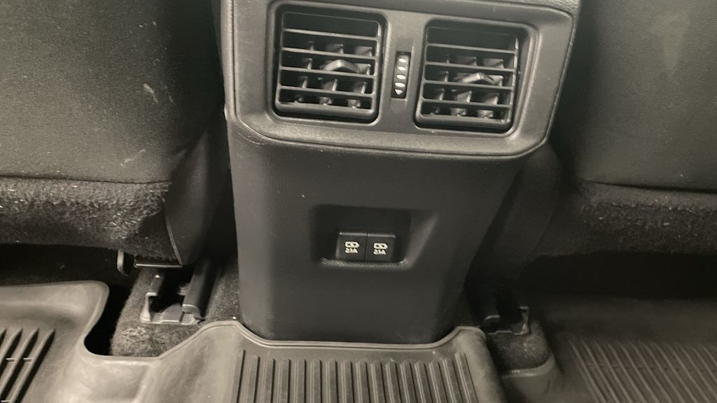 Thumbnail: 2021 Toyota RAV4 - 33
