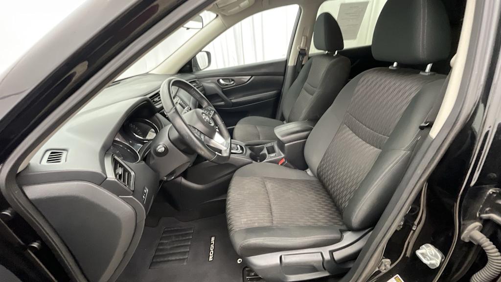 Thumbnail: 2020 Nissan Rogue - 11