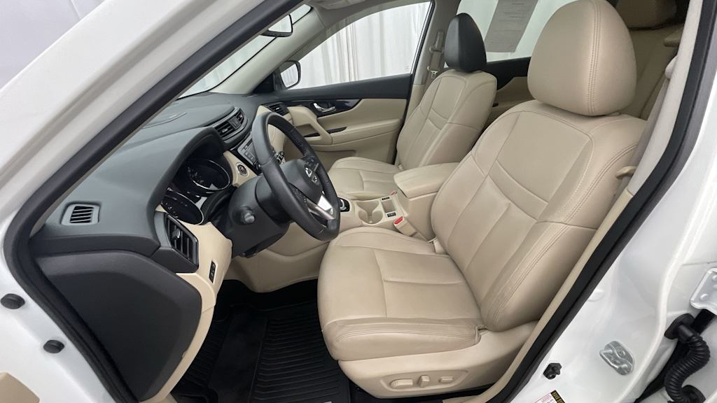 Thumbnail: 2019 Nissan Rogue - 11