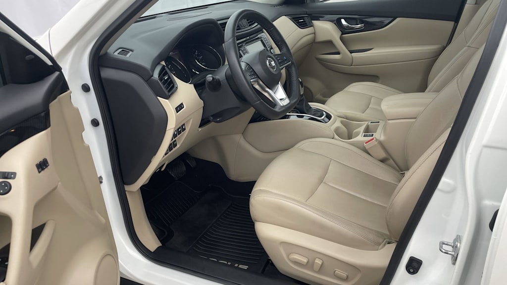 Thumbnail: 2019 Nissan Rogue - 10