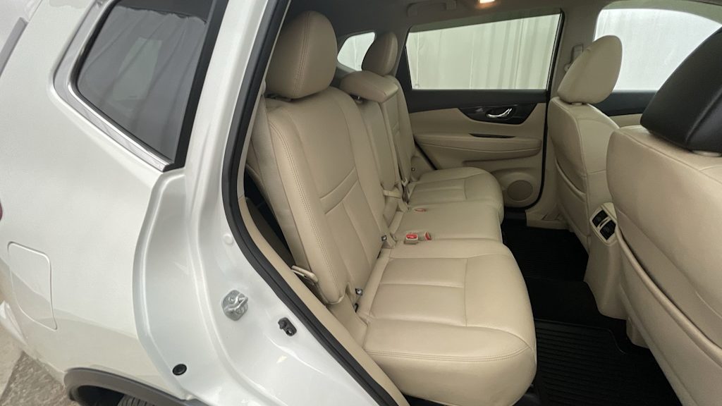 Thumbnail: 2019 Nissan Rogue - 23