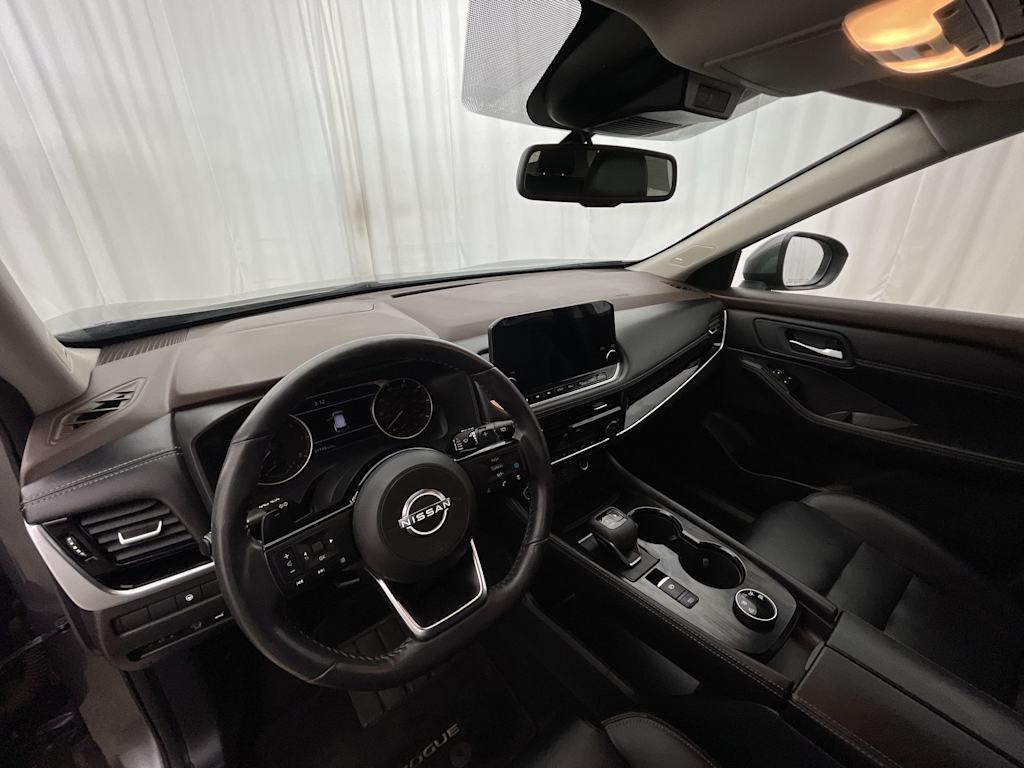 Thumbnail: 2023 Nissan Rogue - 10