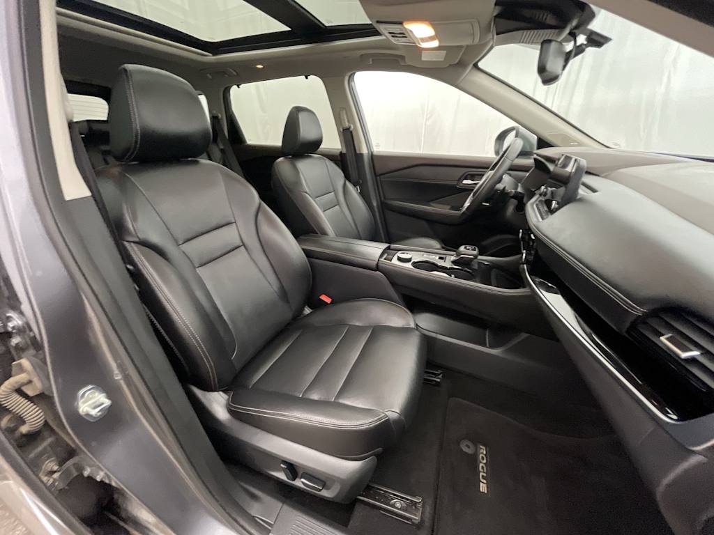 Thumbnail: 2023 Nissan Rogue - 12