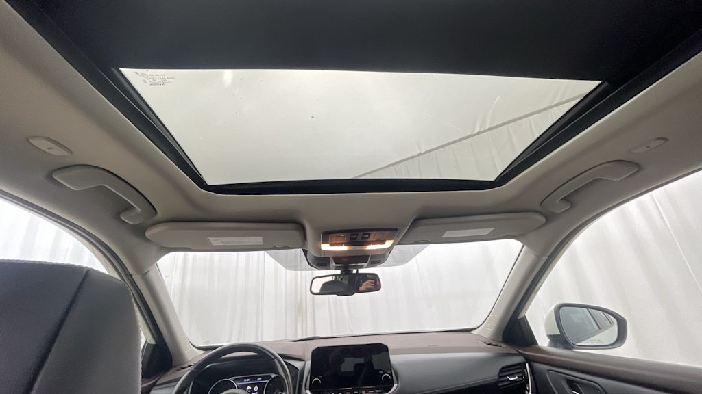 2023 Nissan Rogue SL 23