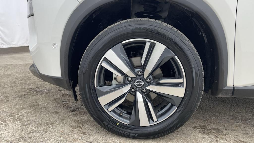 2023 Nissan Rogue SL 8
