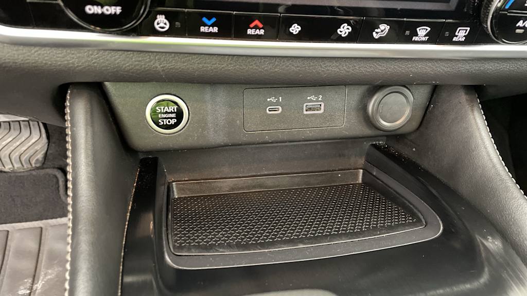 2023 Nissan Rogue SL 32