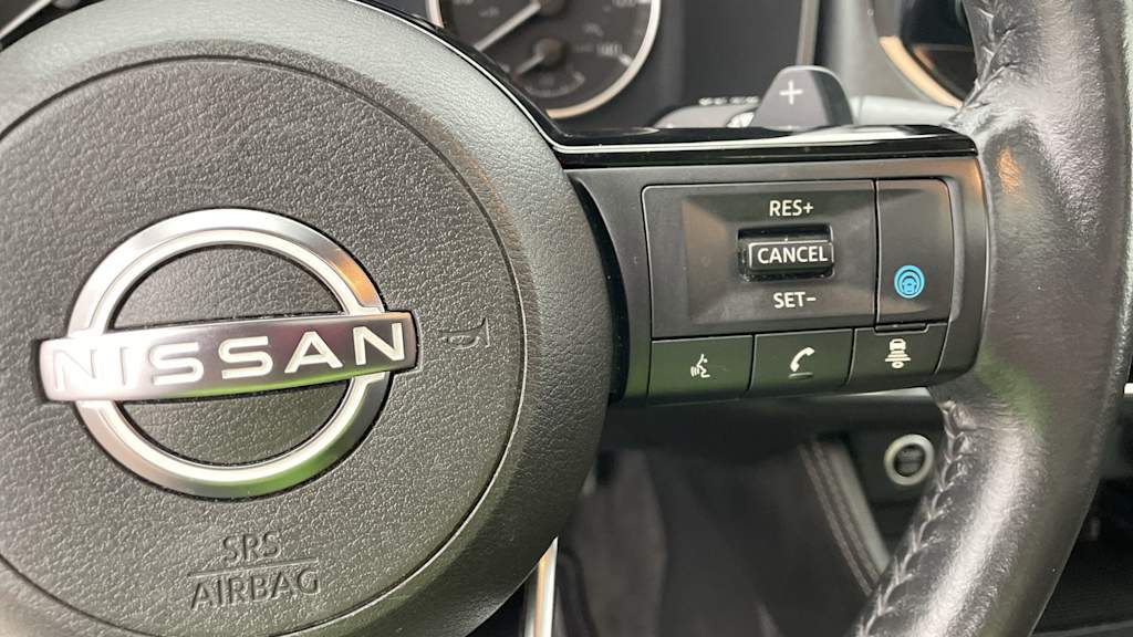 2023 Nissan Rogue SL 28