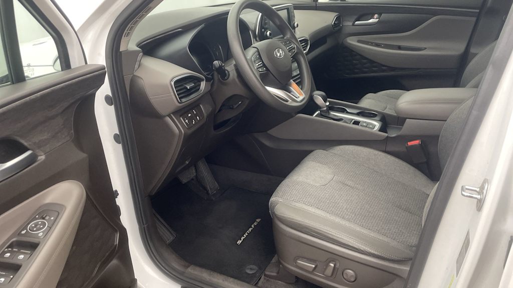 Thumbnail: 2019 Hyundai Santa Fe - 10