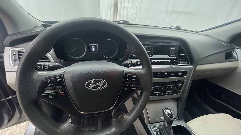 Thumbnail: 2017 Hyundai Sonata - 2