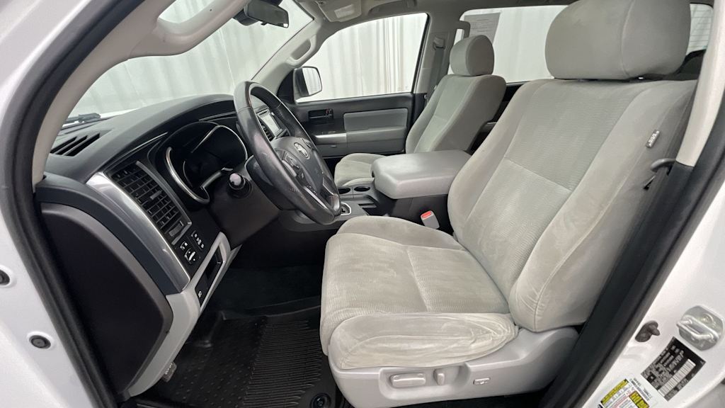 Thumbnail: 2018 Toyota Sequoia - 11