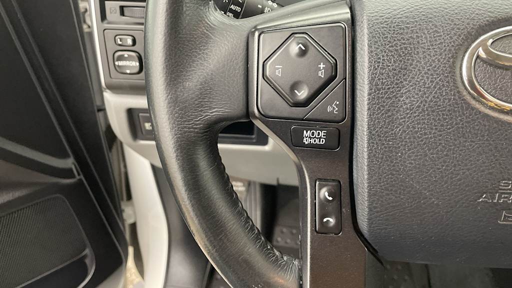Thumbnail: 2018 Toyota Sequoia - 25
