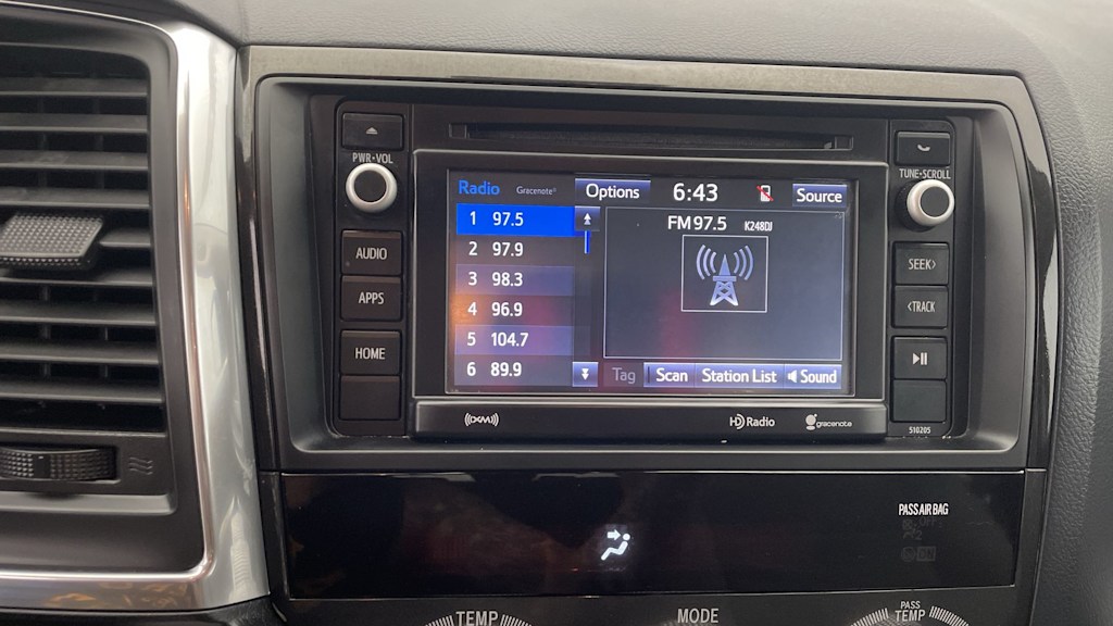 Thumbnail: 2018 Toyota Sequoia - 29
