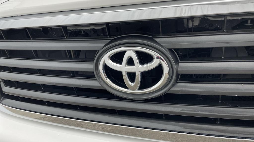 Thumbnail: 2018 Toyota Sequoia - 42