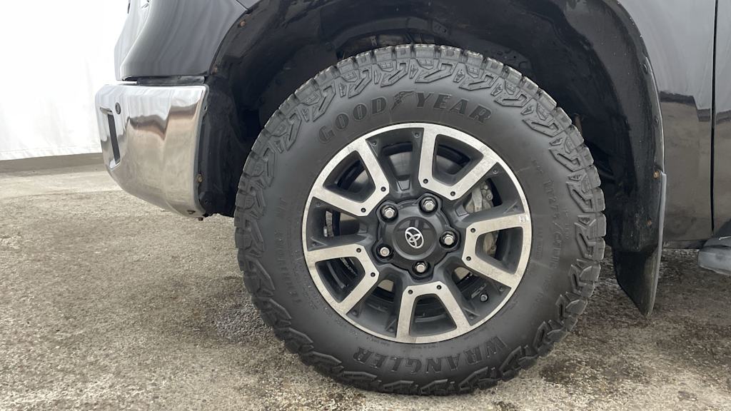 Thumbnail: 2021 Toyota Tundra - 7