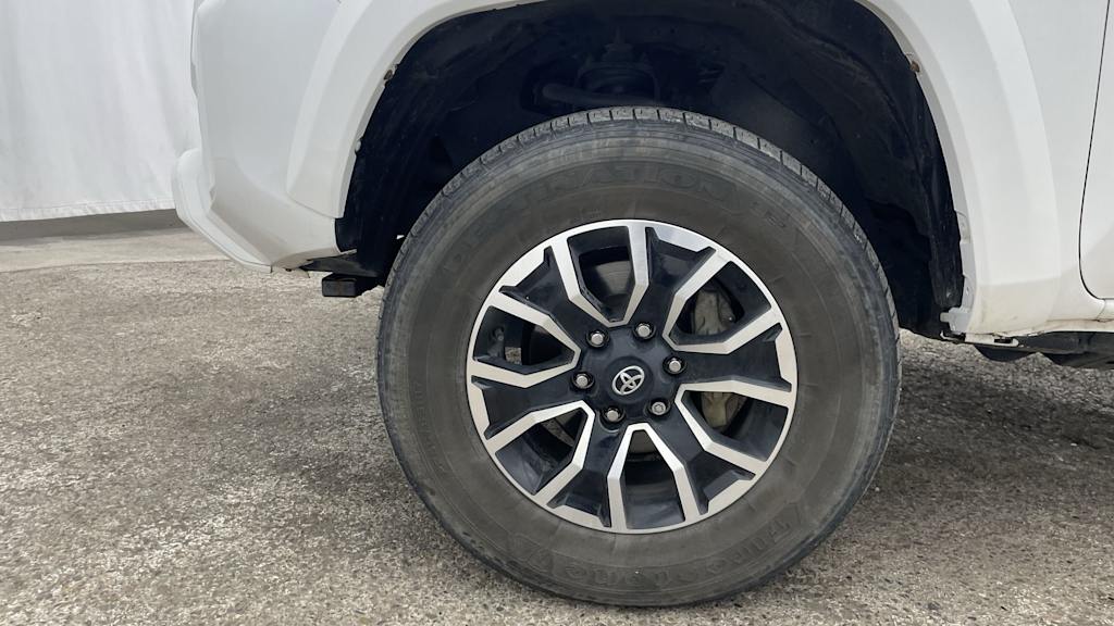 Thumbnail: 2021 Toyota Tacoma - 40